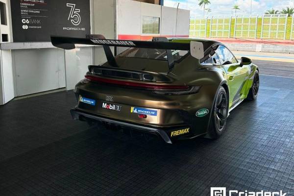 Porsche Cup etapa Goiânia: Segurança Garantida Com Pisos Pixel Criadeck.